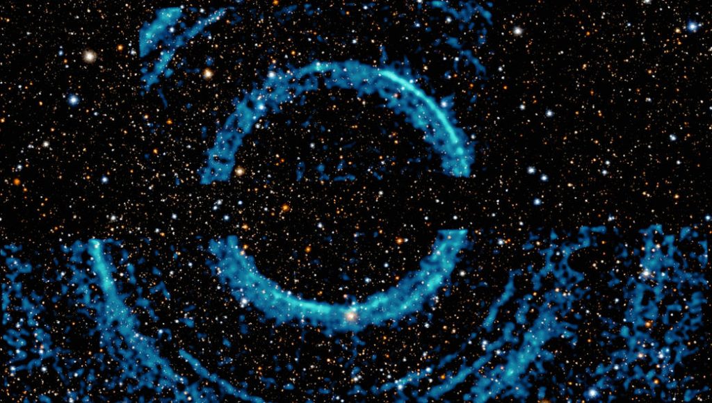 Black hole rings