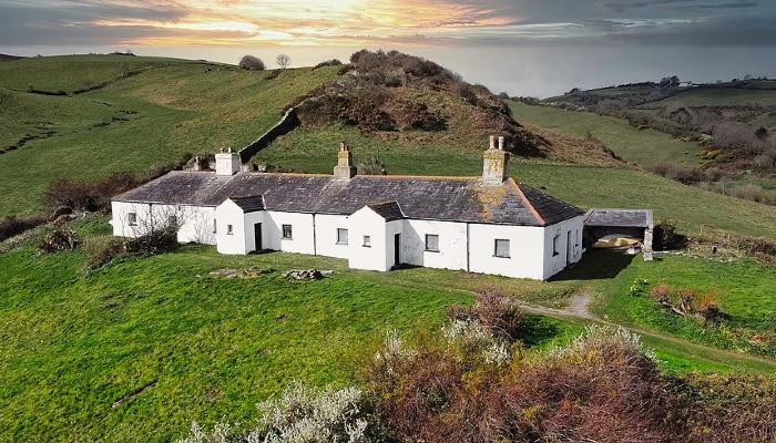 off grid cottage in UK