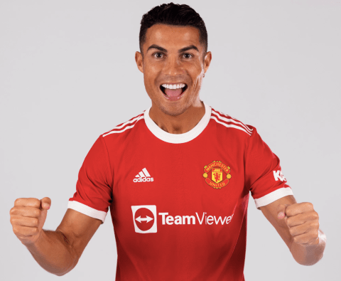 Ronaldo in ManU kit