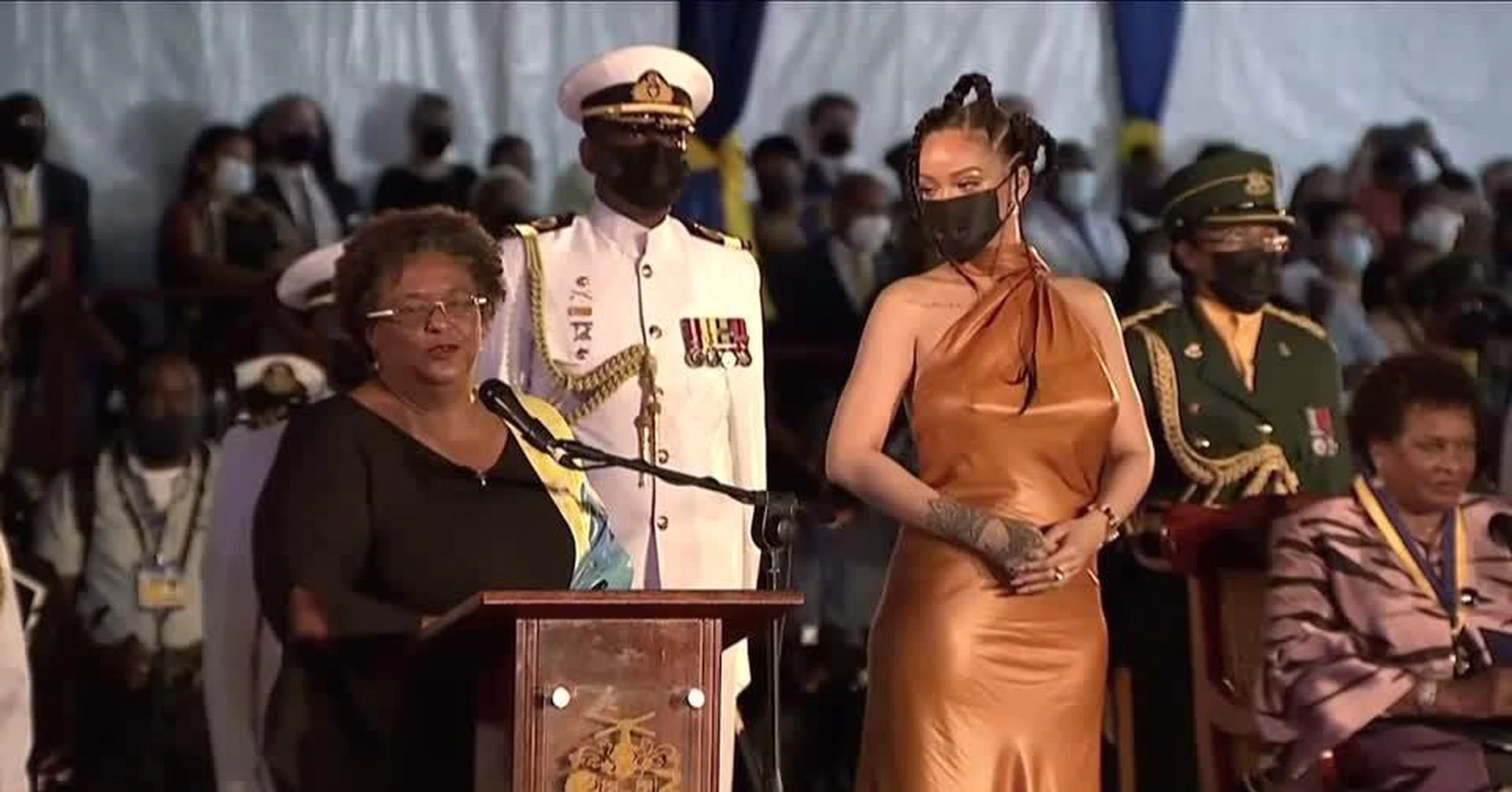 Barbados declares ‘diamond’ Rihanna a national hero