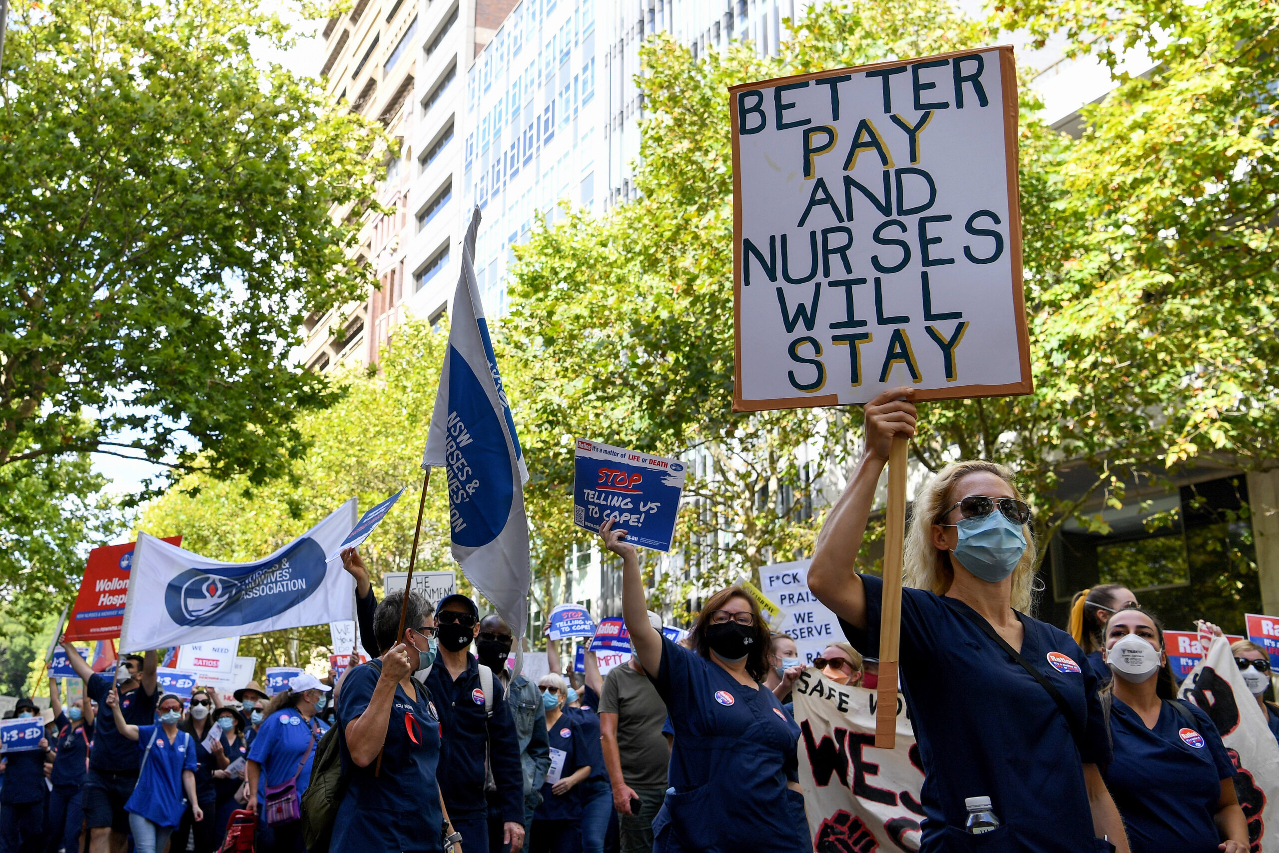 nurses-in-australia-protest-against-shortage-of-staff-and-better-pay-scale