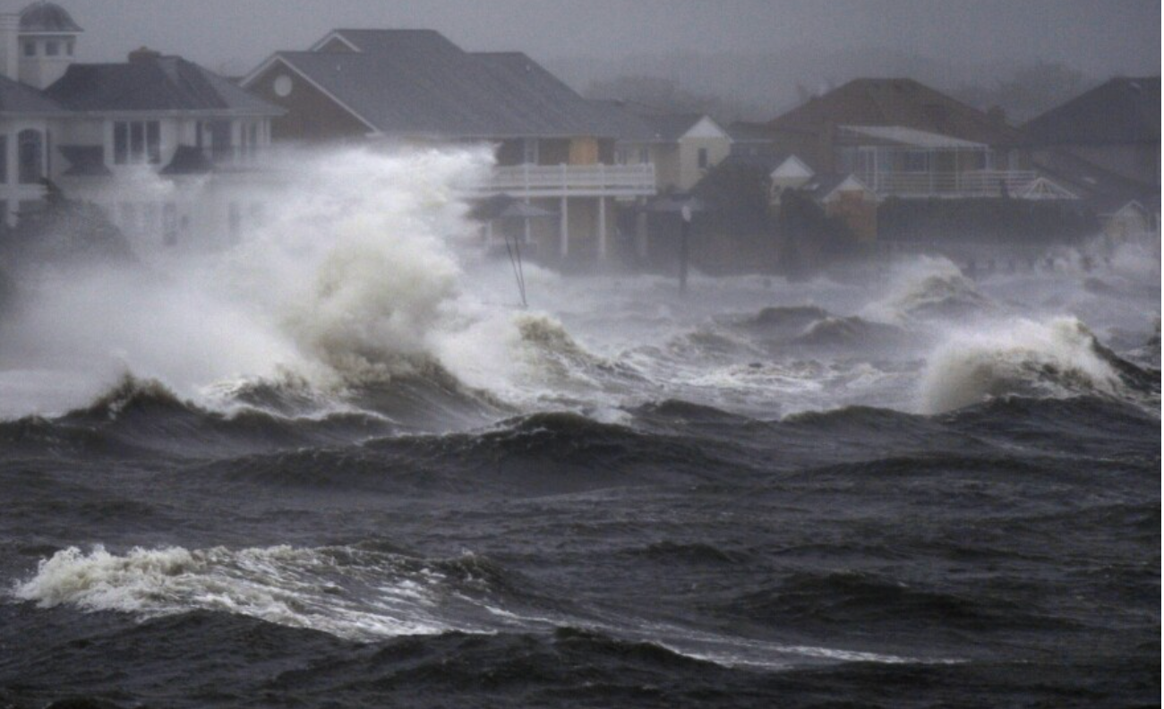 Hurricane Ian forecast to explosively strengthen into a category 4 storm