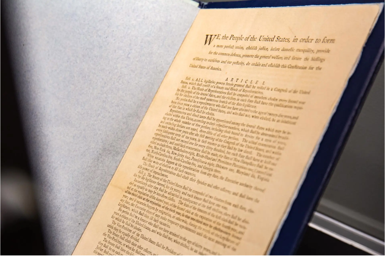 rare-first-edition-us-constitution-copy-to-go-under-the-hammer-next-month-trendradars