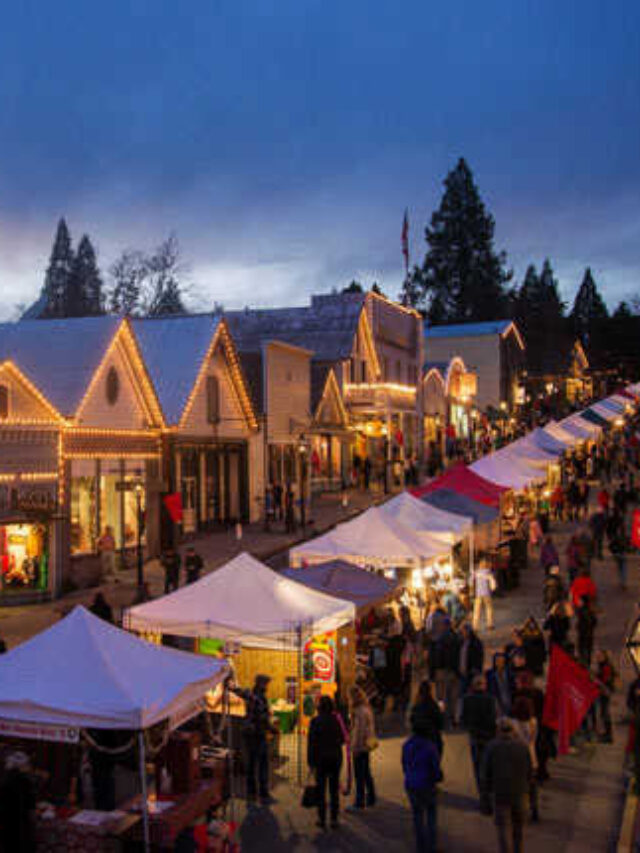 10 U.S. Towns with Incredible Christmas Celebrations BreezyScroll