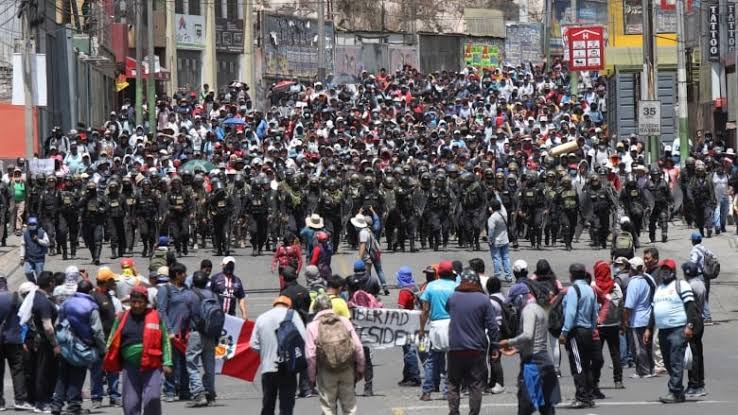 Tourists in huge numbers stranded at Machu Picchu as death toll in Peru protests hits 15