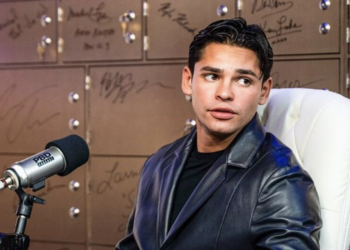 Boxer Ryan Garcia claims to possess a real alien photo