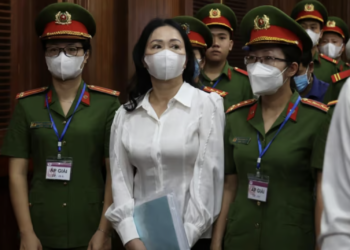 Truong My Lan: Vietnam property tycoon sentenced to death in multi-billion-dollar fraud case
