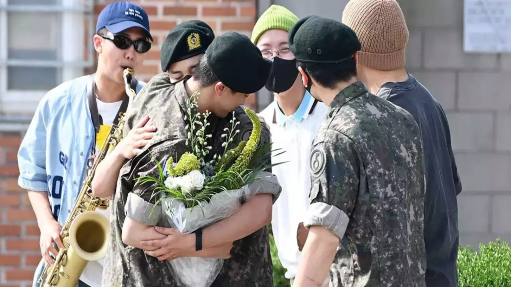 Jin of BTS completes military service, joins Jungkook, RM, V, Suga, Jimin, and J-Hope