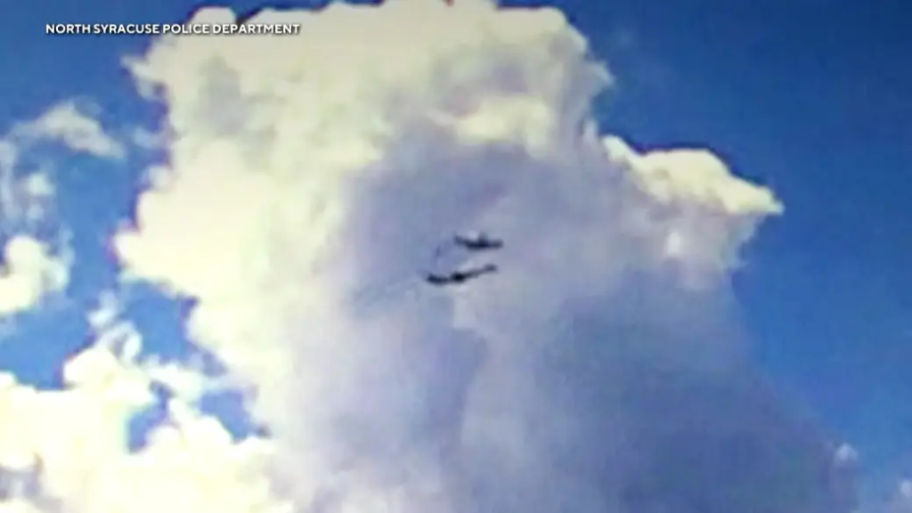 Watch: Two planes almost collide over New York, FAA investigating