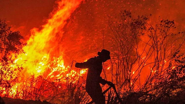 Arizona: Man arrested for burning American flag and sparking wildfire that devastates 2,000 acres and 21 homes