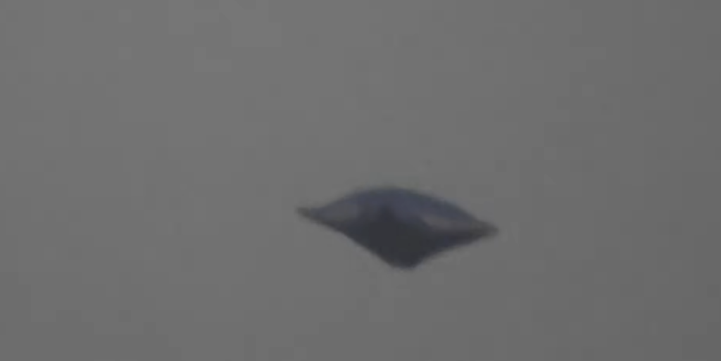 Watch: Clearest ever UFO video filmed in Brazil