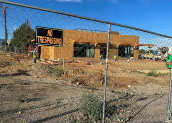 Starbucks in New Mexico nicknamed “Charbucks” after two arson attacks