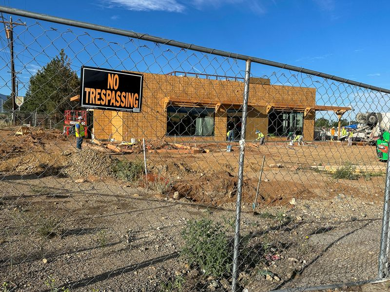 Starbucks in New Mexico nicknamed "Charbucks" after two arson attacks