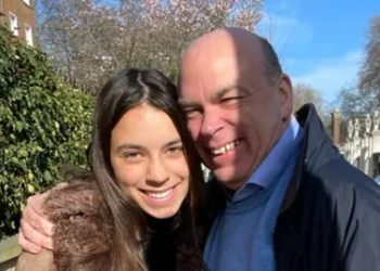 Mike Lynch yacht sinking: Manslaughter probe launched after five bodies discovered in same cabin