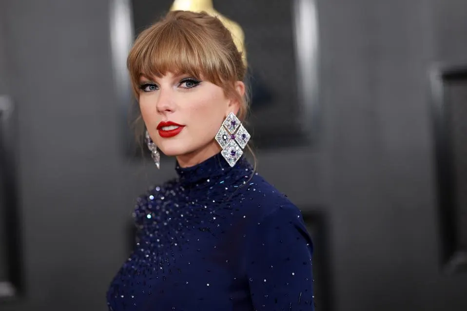 Taylor Swift endorses Kamala Harris for president, says she's a "gifted leader"