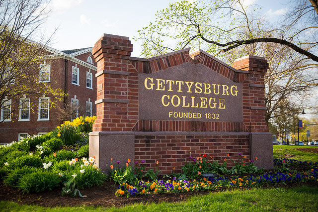 Pennsylvania: Gettysburg college swimmer allegedly carves N-word on teammate’s chest in vicious racist attack