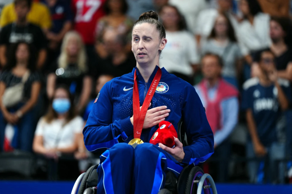 U.S. swimmer Leanne Smith wins record Paralympic gold two years after suffering a partially collapsed lung