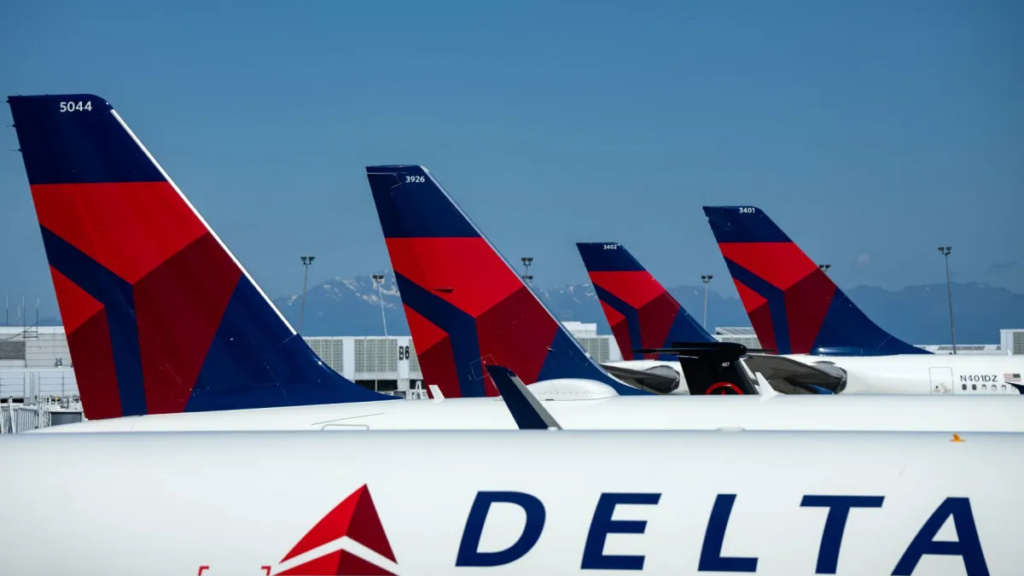 California veteran removed from Delta flight over T-shirt 'threatening' T-shirt