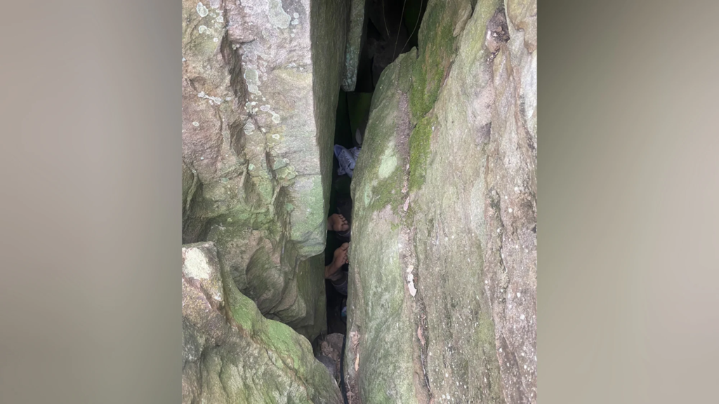 Woman gets stuck upside down between the rocks for 7 hours after ateempting to retrieve her phone