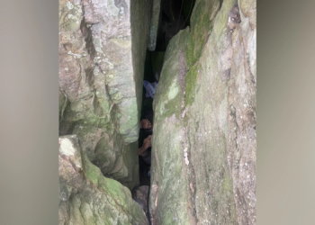 Woman gets stuck upside down between the rocks for 7 hours after ateempting to retrieve her phone