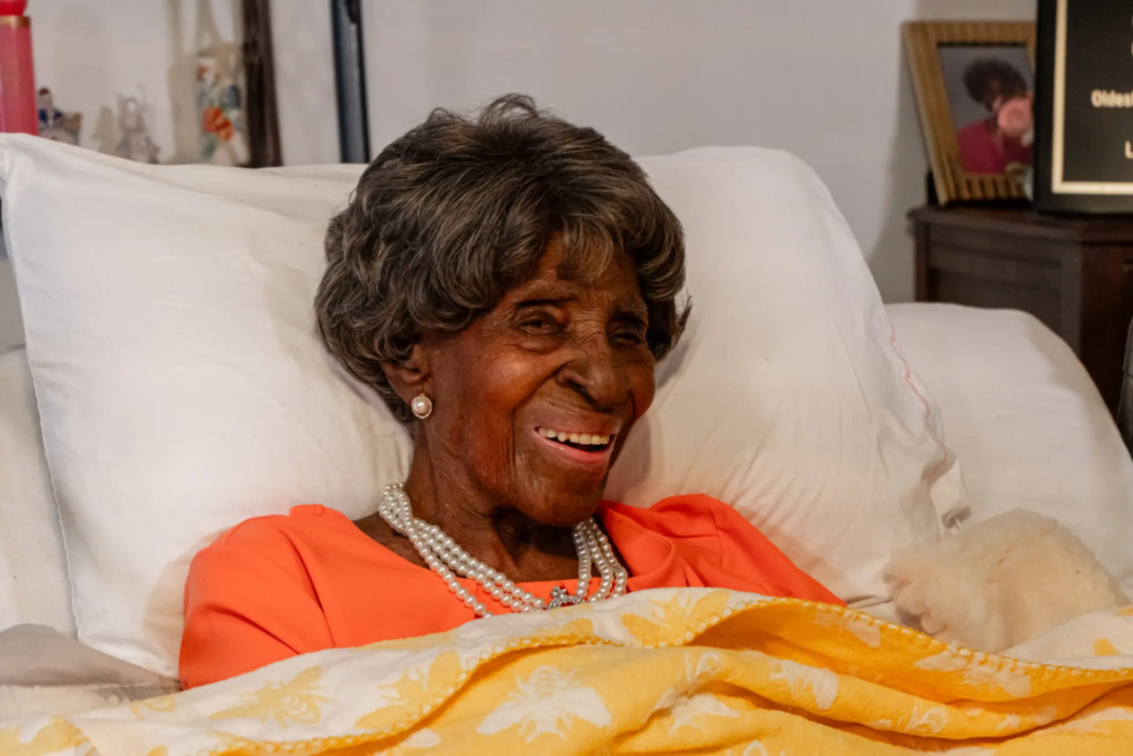 Elizabeth Francis, oldest person in the U.S., dies peacefully at 115