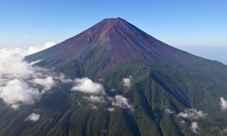 Japan’s iconic Mount Fuji has no snow in October for first time in 130 years