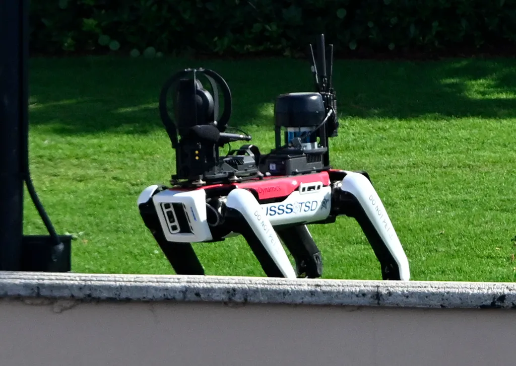 Watch: Robotic dog patrols Donald Trump's Mar-a-Lago estate after election win