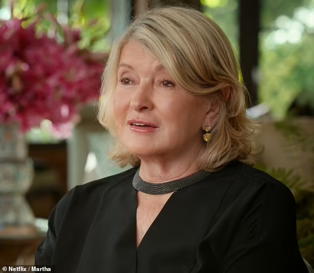 Martha Stewart reveals how she lost her virginity and her father was furious: "My dad slapped me hard on the face"