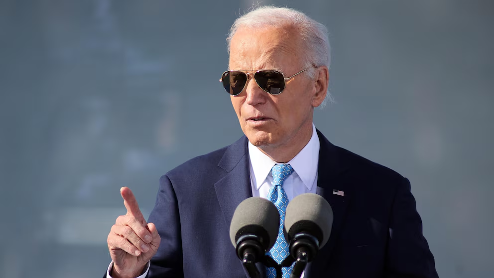 How a simple apostrophe error triggered controversy around Biden's ‘garbage’ remark