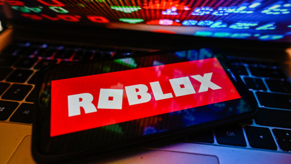 Roblox to ban young children from messaging others