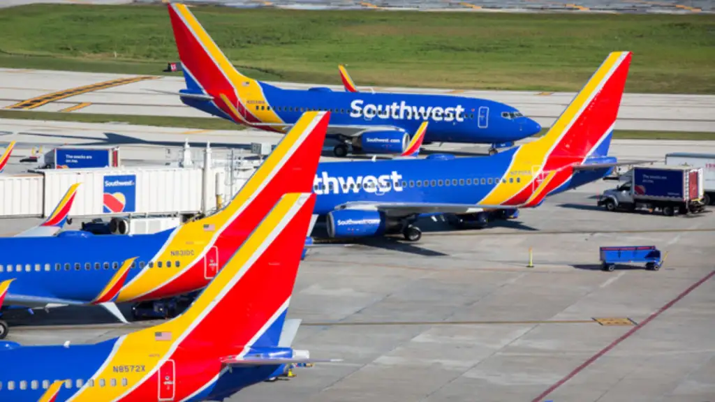 Over 100 passengers evacuated from Southwest flight after phone battery sparks fire