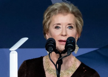 What is the qualification of Linda McMahon, new US Education Secretary?