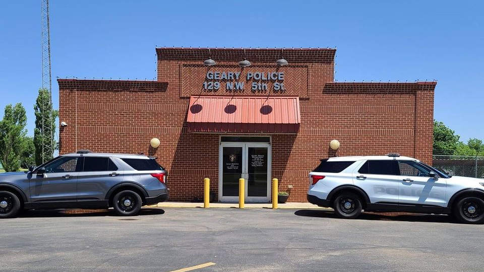 Entire police department and council members resign through a cryptic social media post in small Oklahoma town