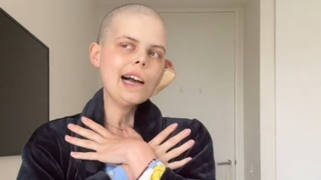 TikToker Bella Bradford, 24, announces her own death in final video after battling with rare cancer