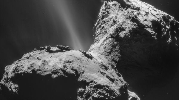 Comets brought water to Earth billions of years ago, new study claims