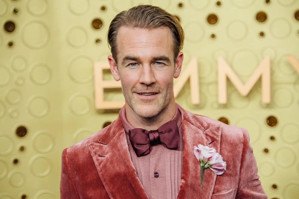 Dawson’s Creek actor James Van Der Beek is selling autographed football jerseys to pay for cancer treatment