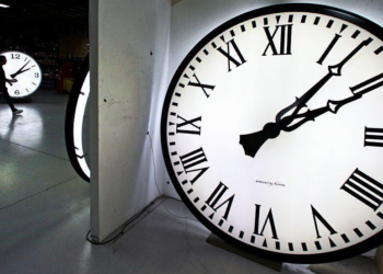 Trump calls for end to daylight saving time, citing national inconvenience