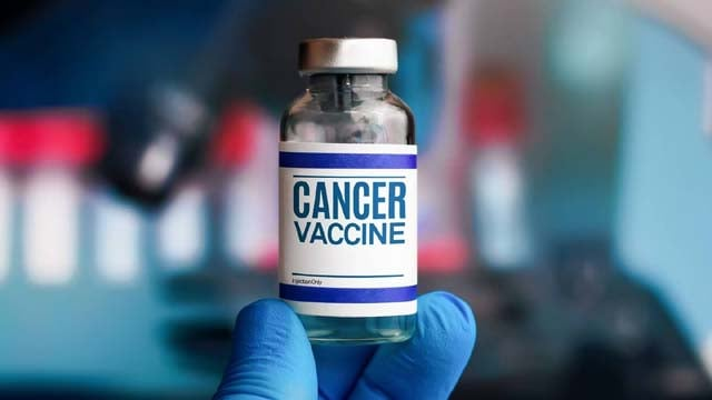 Russia develops its own cancer vaccine, will distribute it for free from 2025