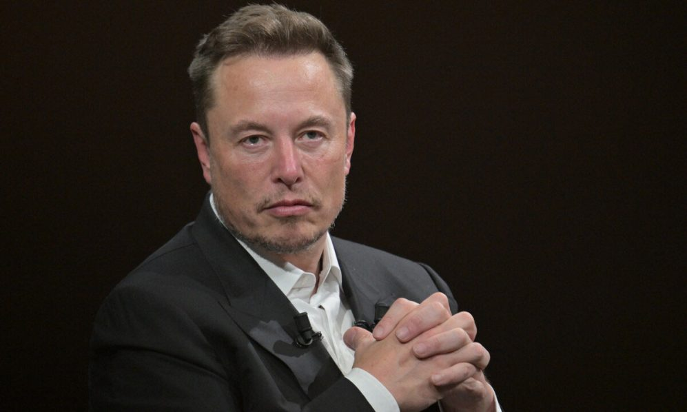 "What do you want?": Elon Musk's British cousin reveals how brutally tech billionaire snubbed him