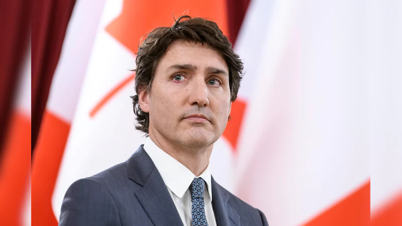 Canada: 50 Liberal Party parliamentarians ask Trudeau to step down