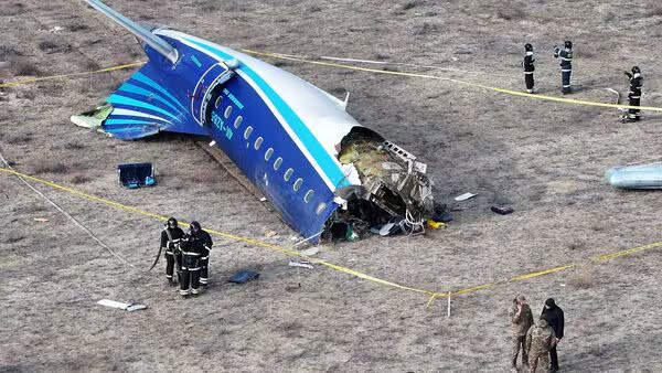 Passengers recount harrowing moments before Azerbaijan Airlines crash