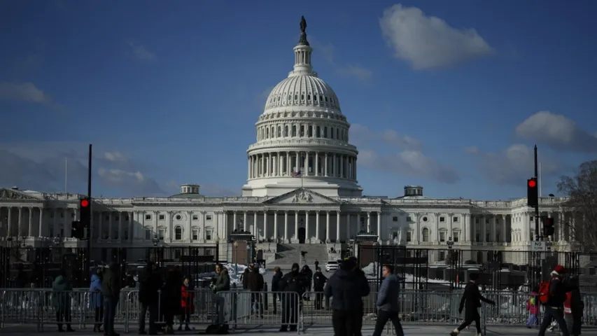 Man arrested for attempting to smuggle weapons into U.S. Capitol just hours before Trump's visit