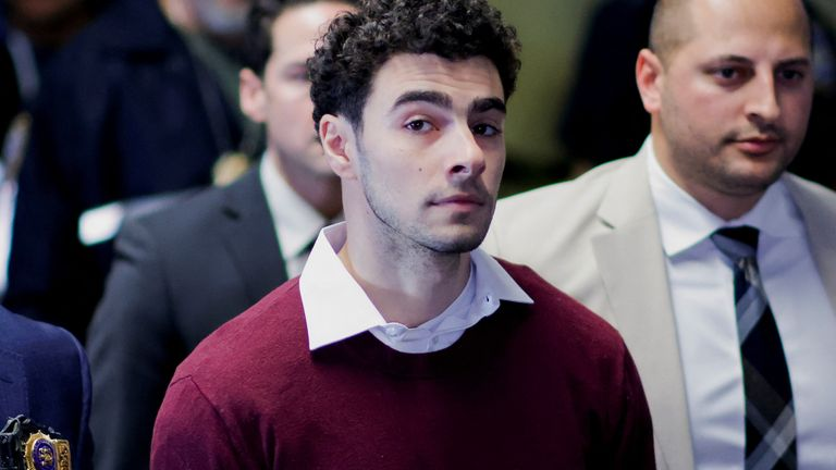 Luigi Mangione's defense team adds death penalty expert in case of slain UnitedHealthcare CEO